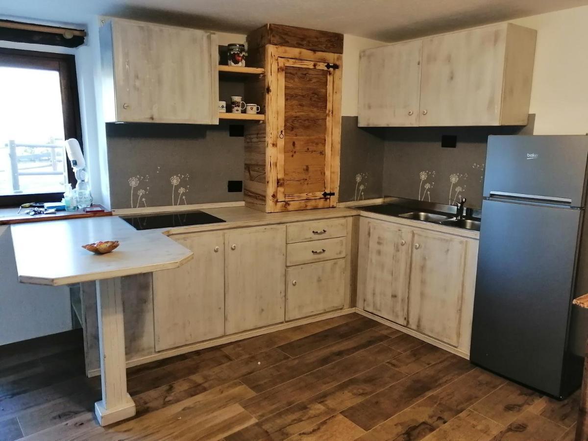 Maison Perriail Vda Gressan N 0029 Bagian luar foto