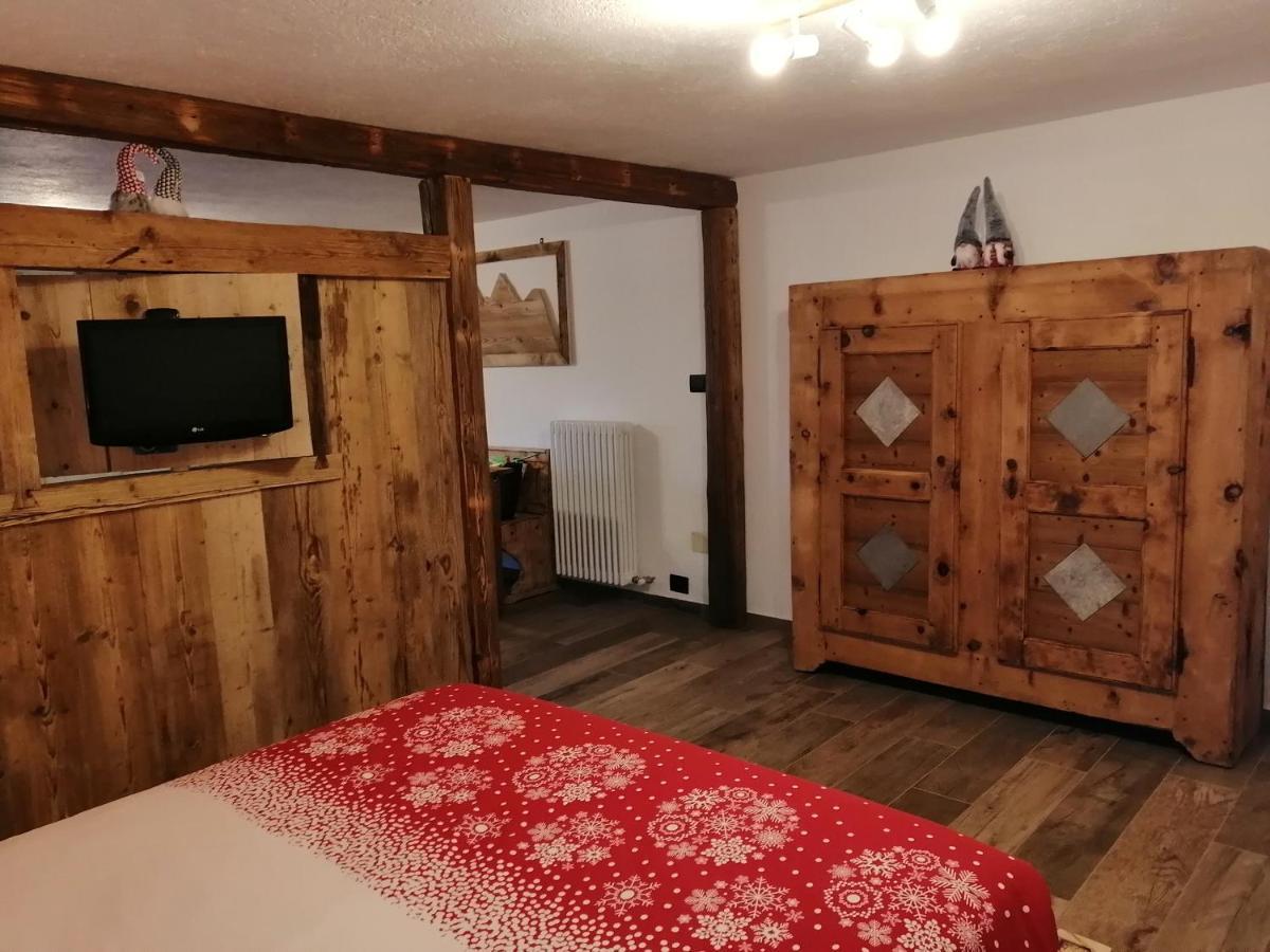 Maison Perriail Vda Gressan N 0029 Bagian luar foto