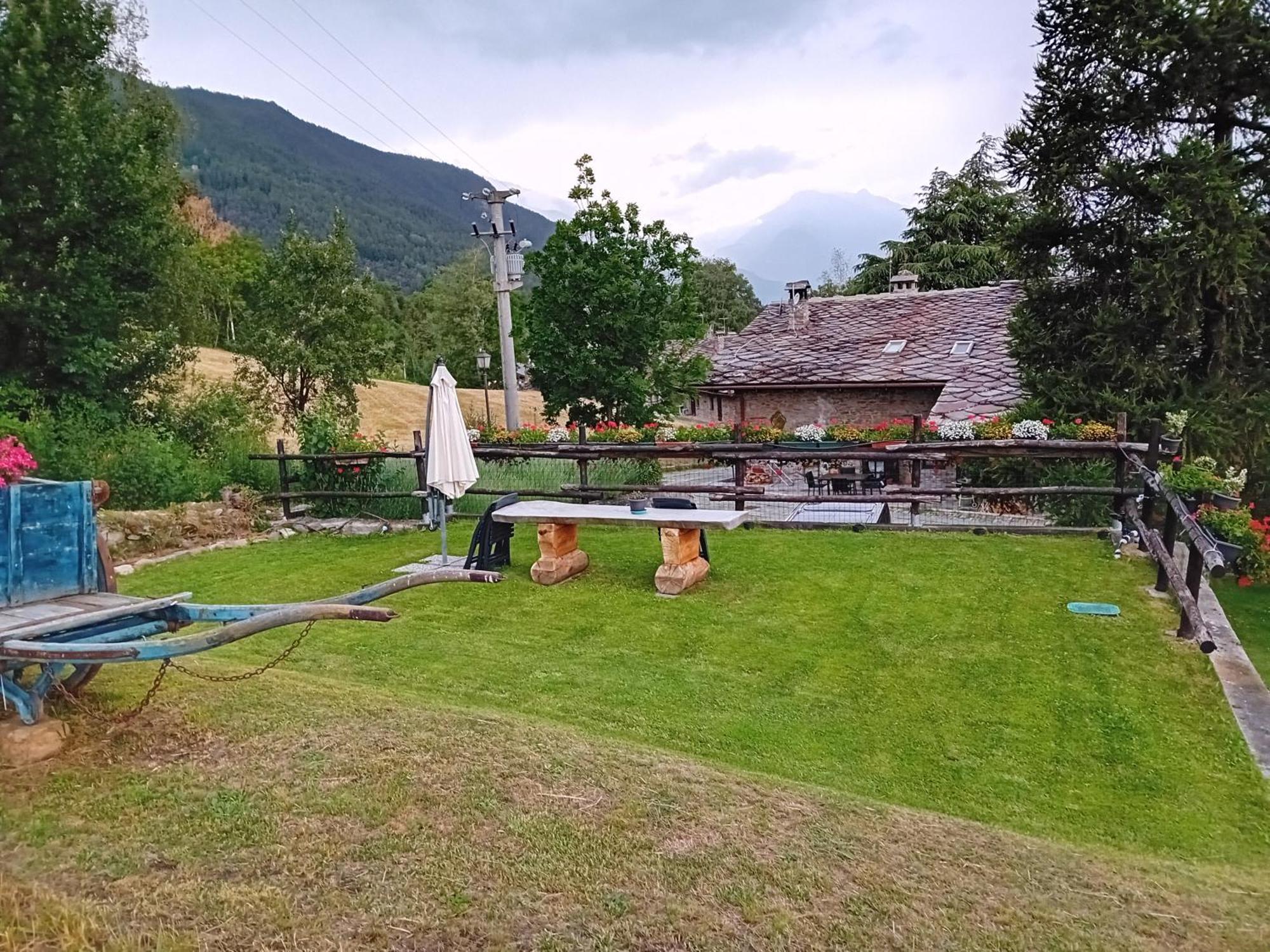 Maison Perriail Vda Gressan N 0029 Bagian luar foto