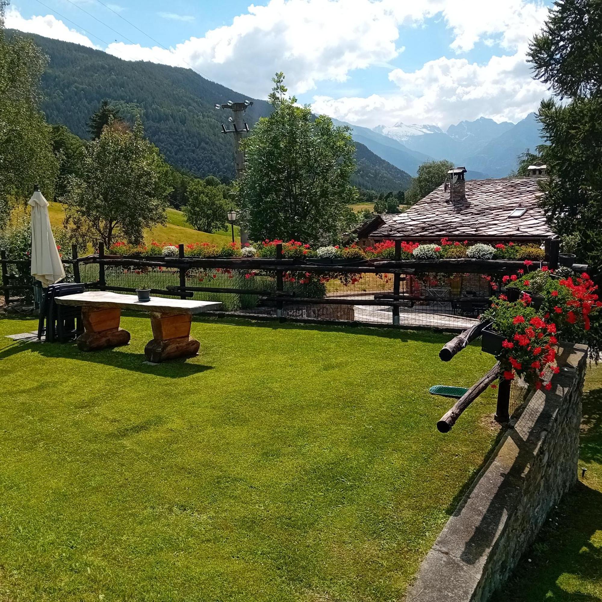 Maison Perriail Vda Gressan N 0029 Bagian luar foto